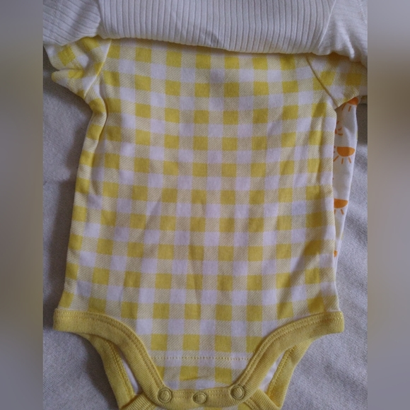 Set of 3 mamas sunshine baby onesies bodysuit yellow and orange 3 mo - Picture 9 of 10